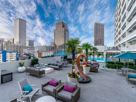 hotels near mercedes benz stadium new orleans