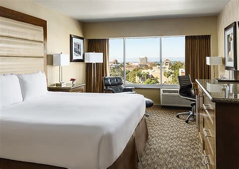 hotels near university of southern california