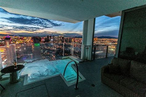 hotels with balcony in vegas