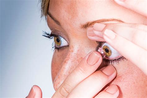 how long does it take to get used to contacts
