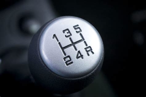 how to accelerate fast in manual transmission Reader