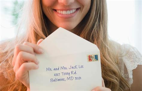 how to address a letter to a family