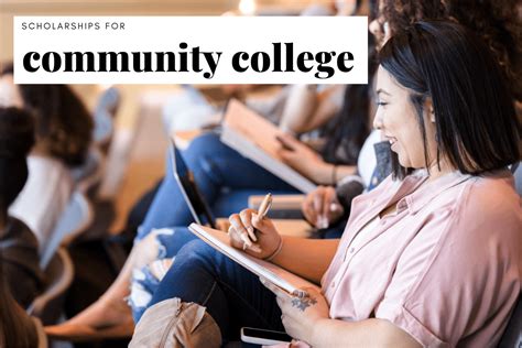 Visual guide with tips and resources on how to apply for community college scholarships