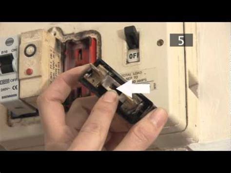 how to change a house fuse Doc