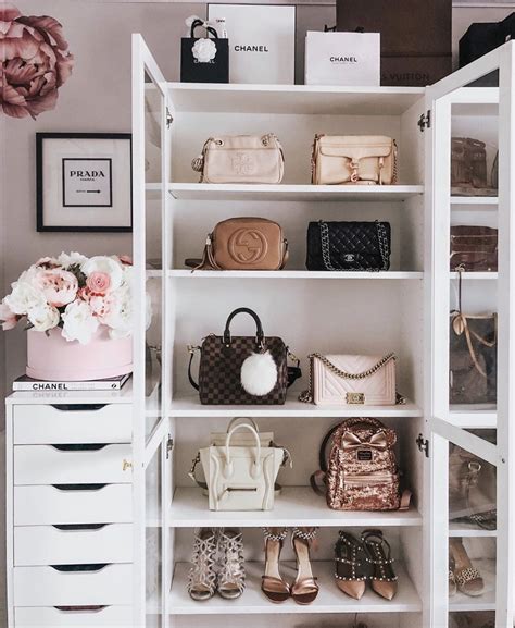 how to display bags in closet