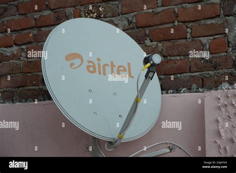 how to focus the spectrum on dth from dish on house roof Doc