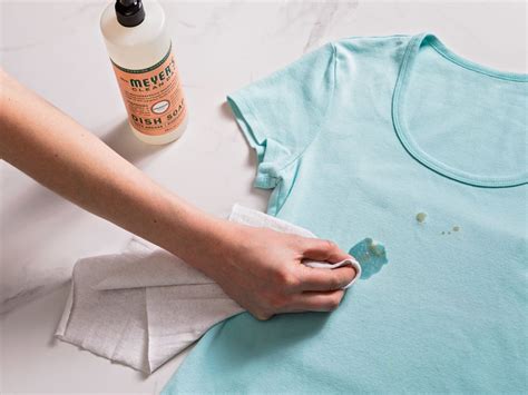 how to remove stain from white shirt