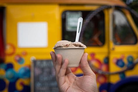 how to sell ice cream on the street