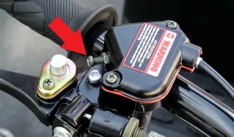 how to start a 4 wheeler with a screwdriver Doc