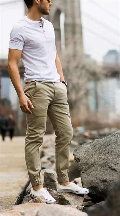 how to style khaki pants