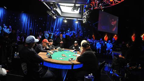how to win the world series of poker or not an all american tale Reader