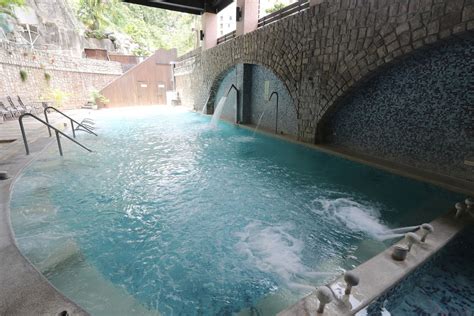 hoya hot springs resort & spa