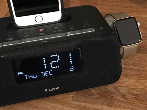 iHome Bluetooth Clock Radio iPhone Doc