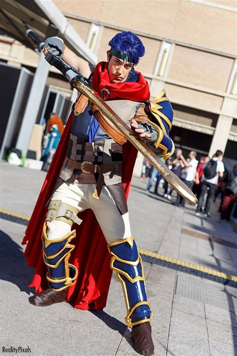 ike cosplay