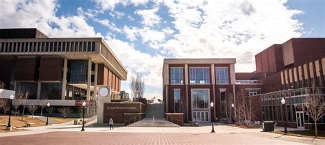 illinois state university bone student center