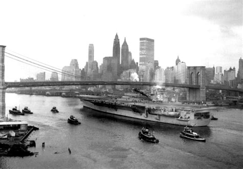 image of the brooklyn bridge in 1962