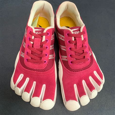 individual toe shoes