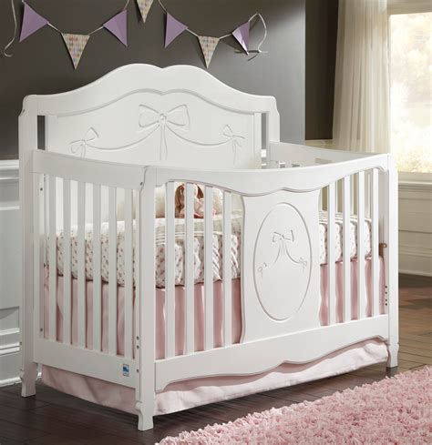 infant crib