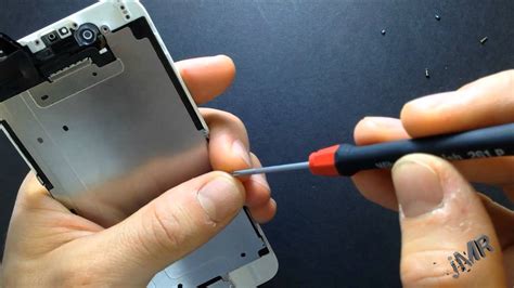 iphone screen repair tutorial Reader