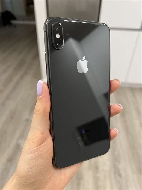 iphone xs max space grey or silver