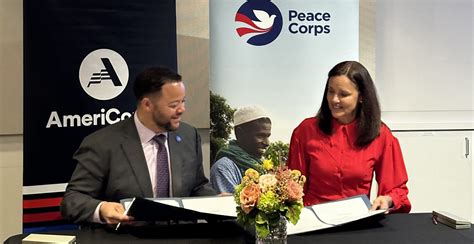 is americorps the same as peace corps