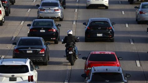 is lane splitting legal in singapore