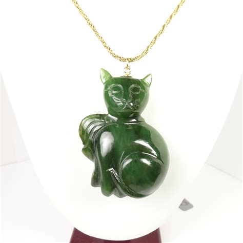 jade cat necklace