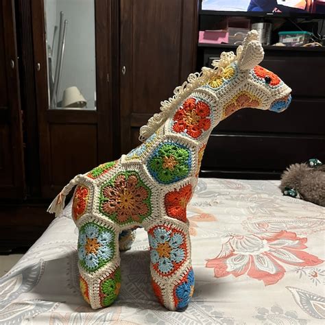 jedi the curious giraffe african flower crochet pattern Reader