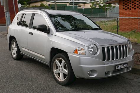 jeep compass manual 2008 PDF