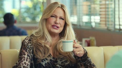 jennifer coolidge discover commercial