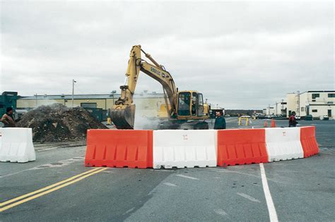 jersey barricades