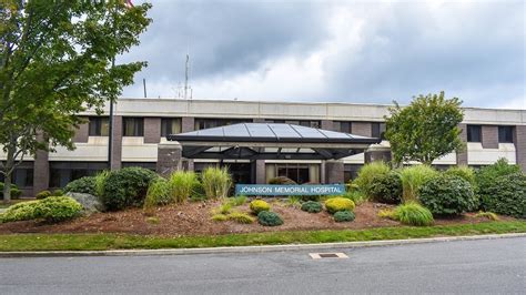 johnson memorial hospital ct