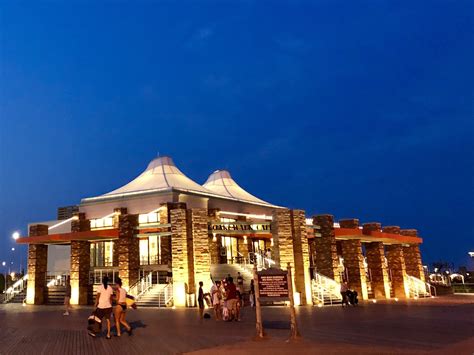 jones beach beachfront hotels