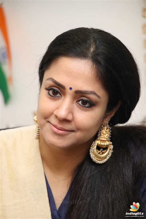 jyothika malai photos hd