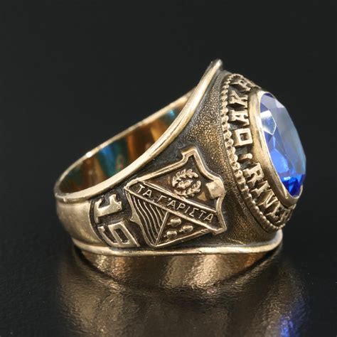 kays class rings