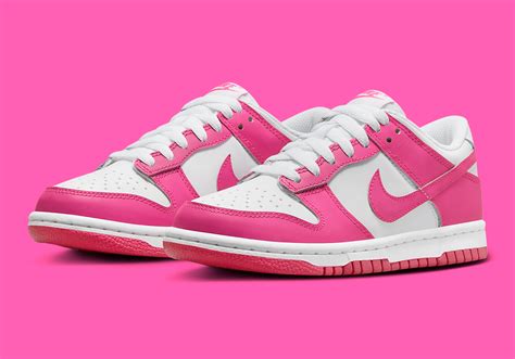 kids' pink dunks