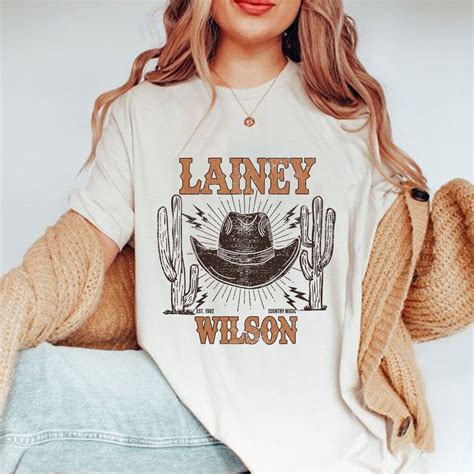 lainey wilson t shirt