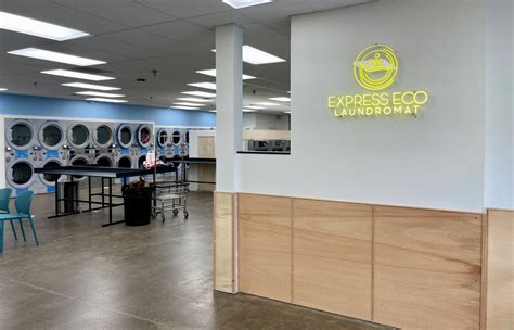 laundromat open now