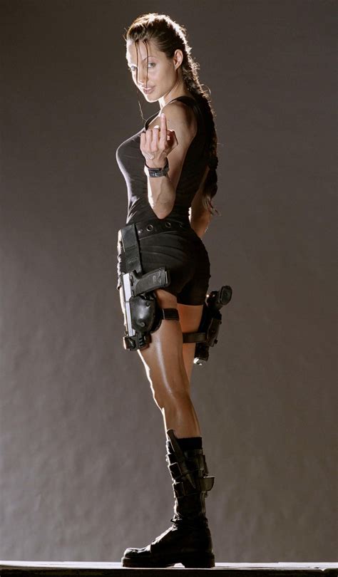 laura croft costume