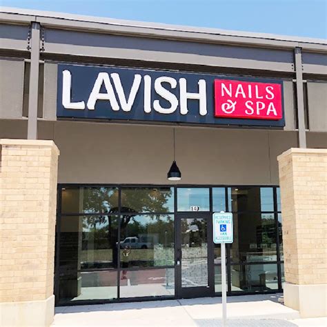 lavish nails and spa