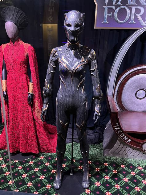 letitia wright black panther costume