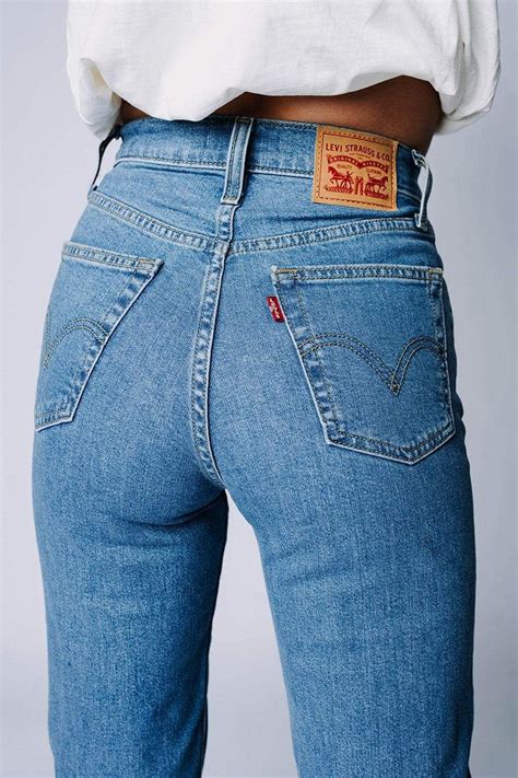 levi high waisted jeans