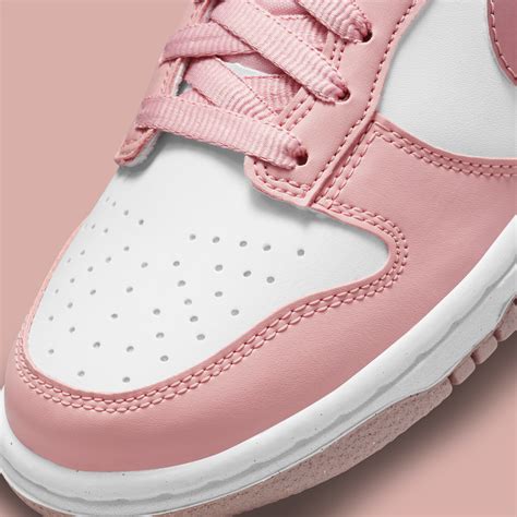 light pink nike dunks