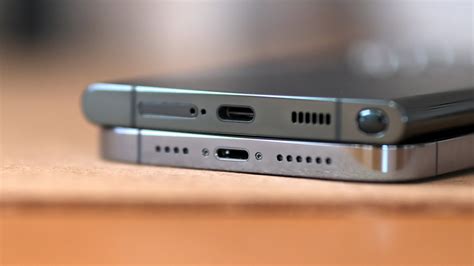 lightning port vs usb-c