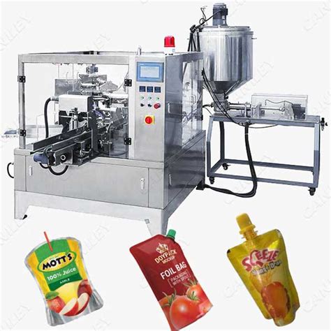 Step-by-step pouch filling process using a liquid packing machine