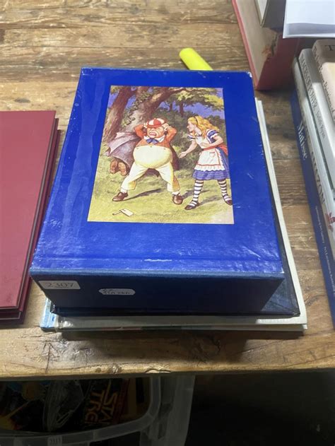 little treasury of alice in wonderland five vols in box Reader