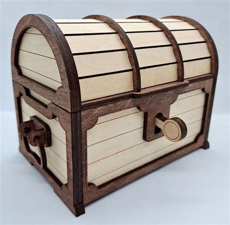 lockable treasure chest