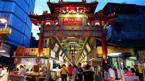 longshan temple night market