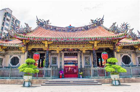 longshan temple taipei taiwan