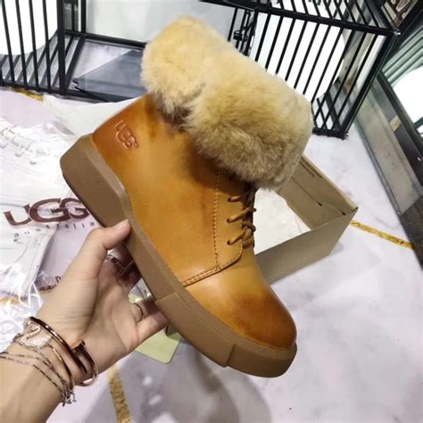 lux ugg